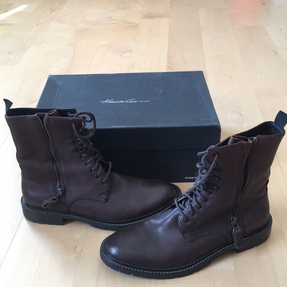Kenneth Cole zippered boots